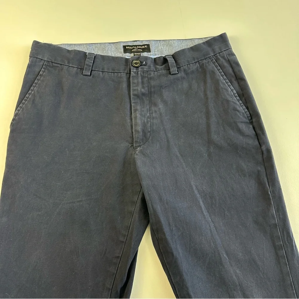 Banana‎ republic men’s size 32/32 Chino pants straight leg navy blue